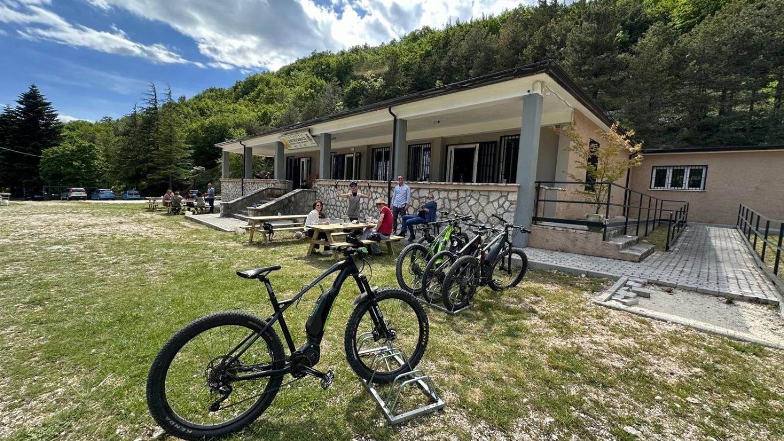 Orsa Maggiore Rifugio Campoli Appennino Exterior foto